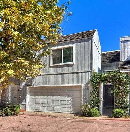 2nd image of 2481 Irvine Ave #5