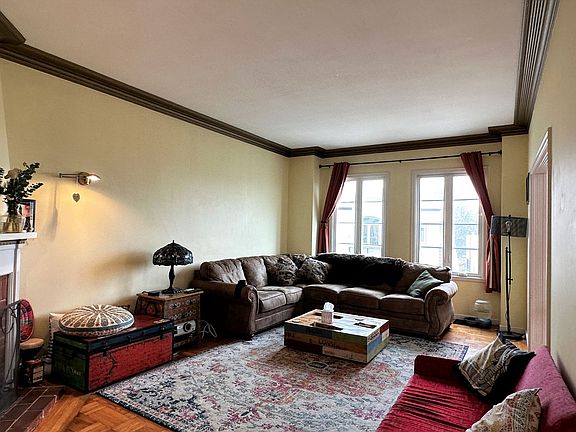 3rd image of 37 Rockaway Ave
