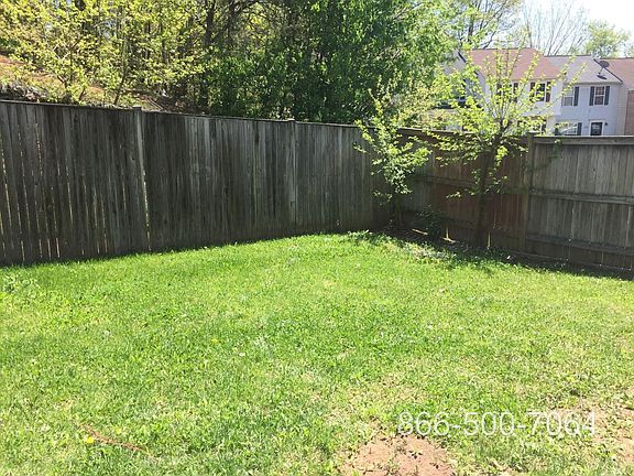 5th image of 2737 Red Oak Ln