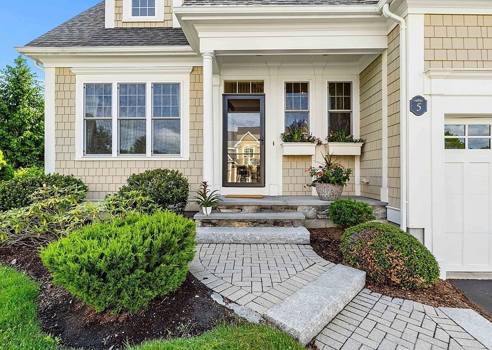 1st image of 5 Hamilton Cir Unit 5