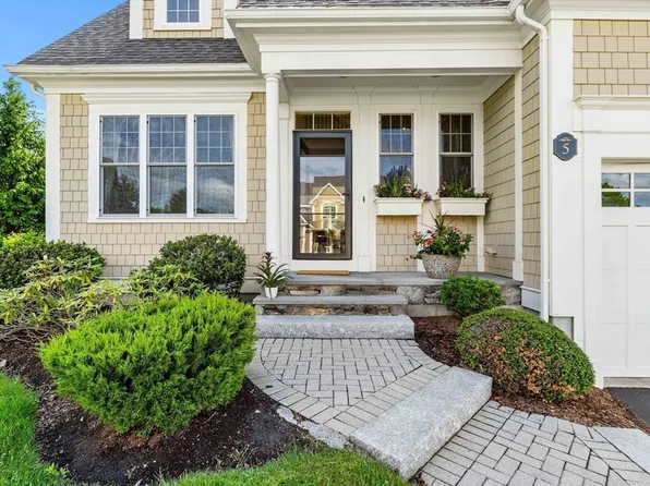5 Hamilton Cir Unit 5, Shrewsbury, MA 01545