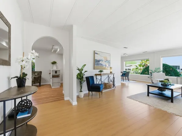 15 Scenic Drive, Novato, CA 94949