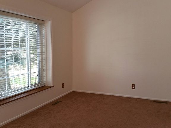 4th image of 5418 W Chasefield Cir