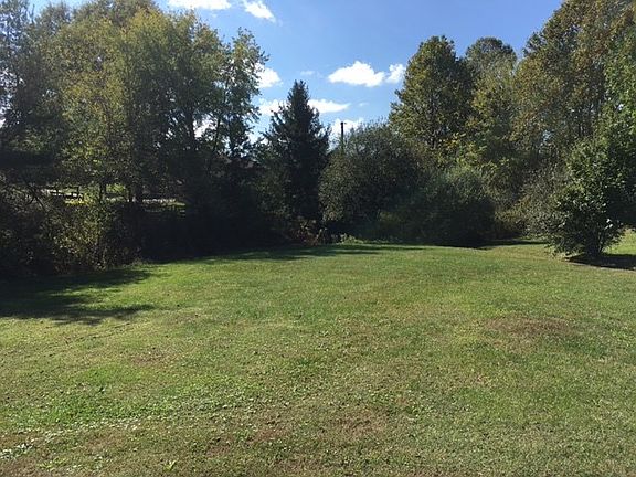 4th image of 2320 Ridgewood Dr