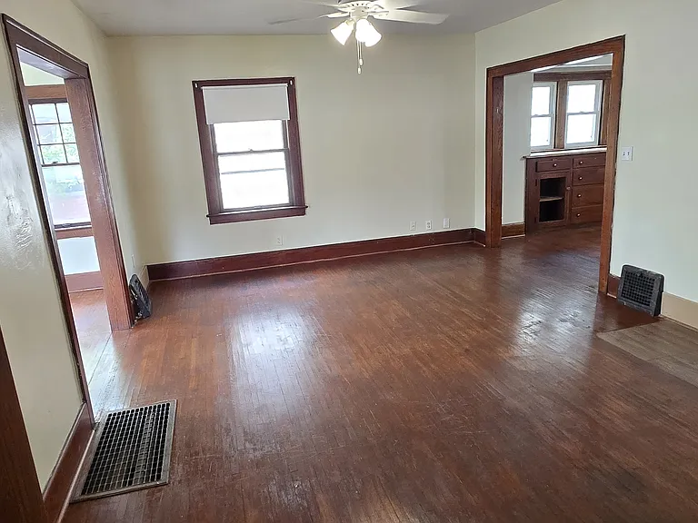 4024 Willys Pkwy — Photo 9