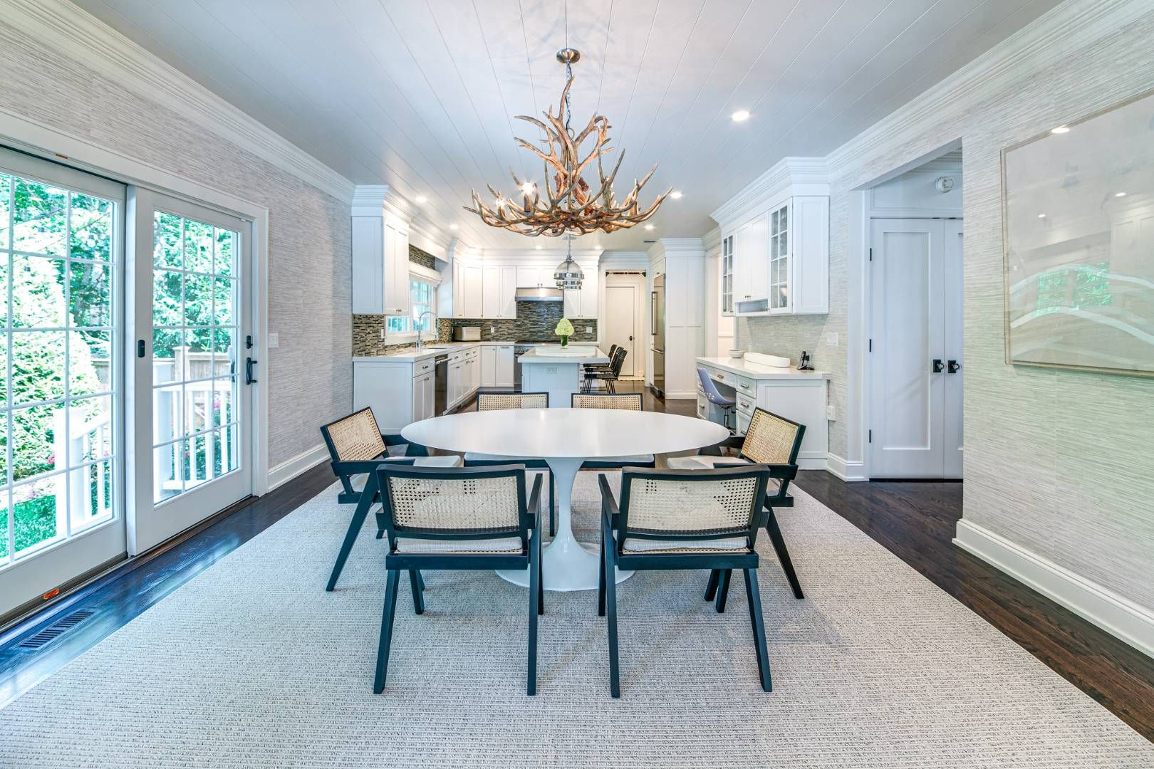  INFORMAL DINING/KITCHEN