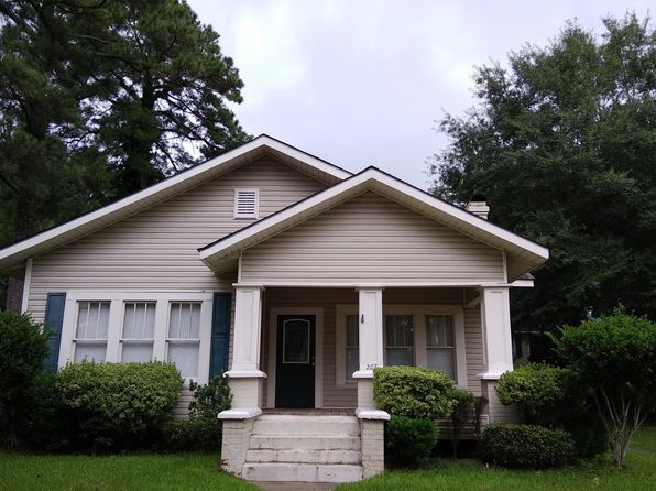 207 W 4th St