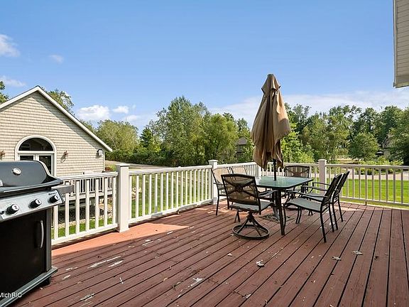 2nd image of 8607 Heron Ct