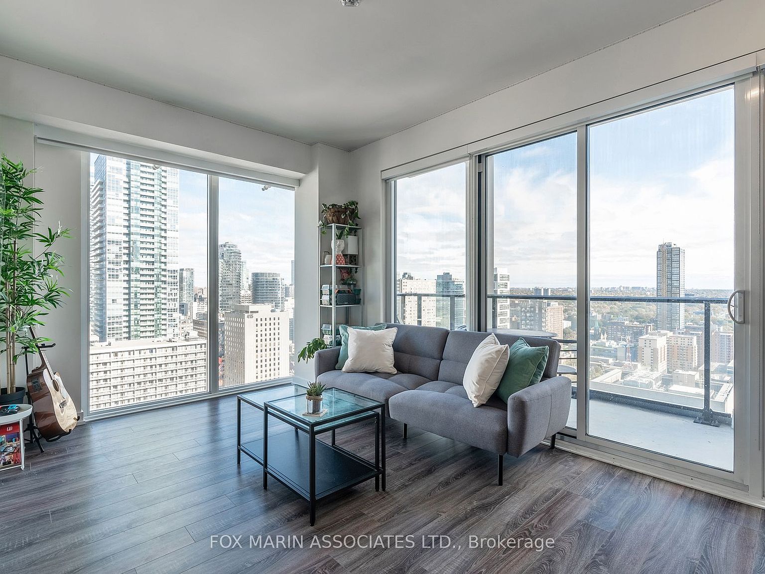 20 Edward St 2716, Toronto, ON