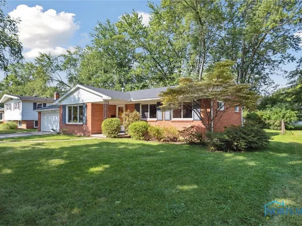 5843 Brainard Dr, Sylvania, OH 43560