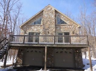 11 Calumet Cir, Hazelton, PA 18202