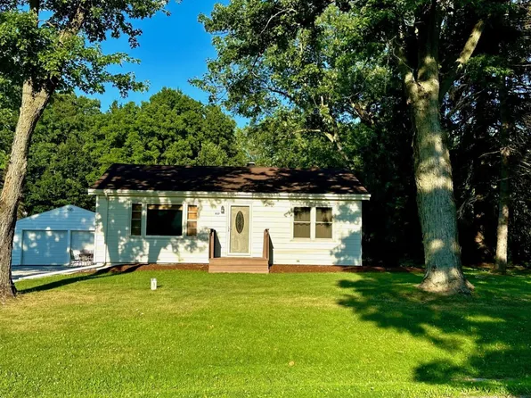 957 N 100 W, Chesterton, IN 46304