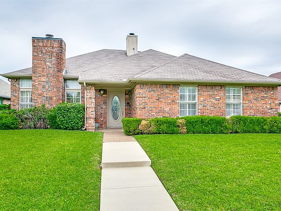 3rd image of 2045 Larkspur Dr