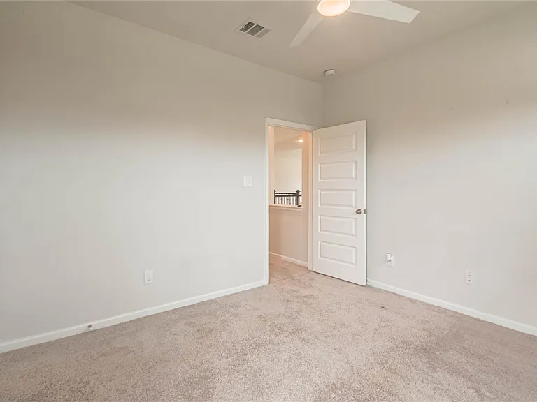 1618 Clover Ct — Photo 20