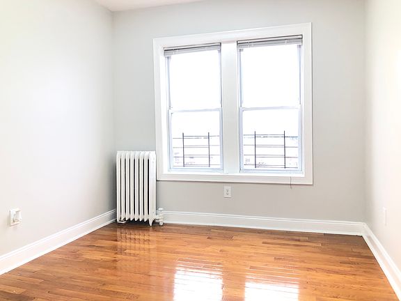 3rd image of 863 Pavonia Ave #10E