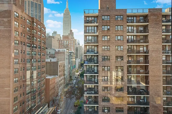 Rented by Compass | media 2