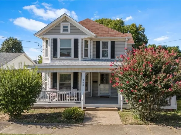106 W 8th St, Williamstown, WV 26187