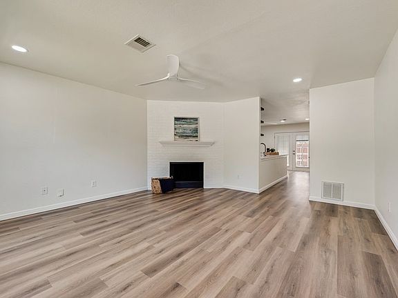 2nd image of 190 Merlin Way