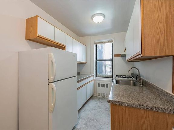 3rd image of 9040 Fort Hamilton Pkwy APT 5I