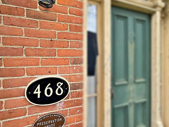 4th image of 468 S Washington St