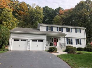 156 Belle Woods Dr, Glastonbury, CT 06033