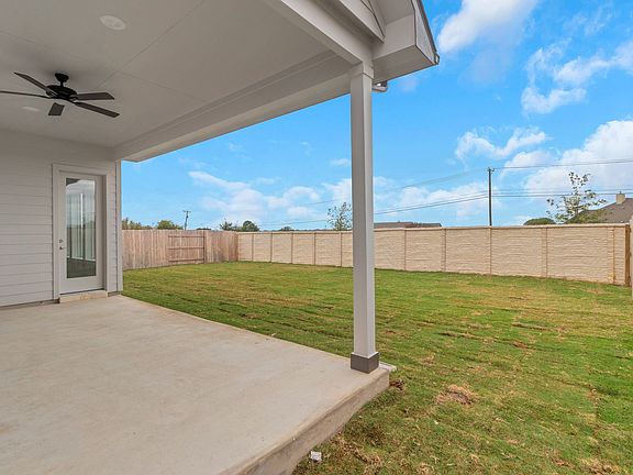 4th image of 20308 Smedley Dr