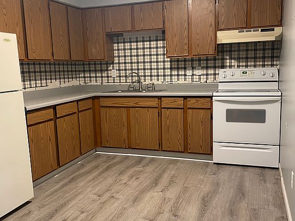4th image of 435 E Cass St
