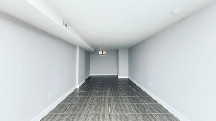 Rented by Nooklyn NYC LLC | media 12