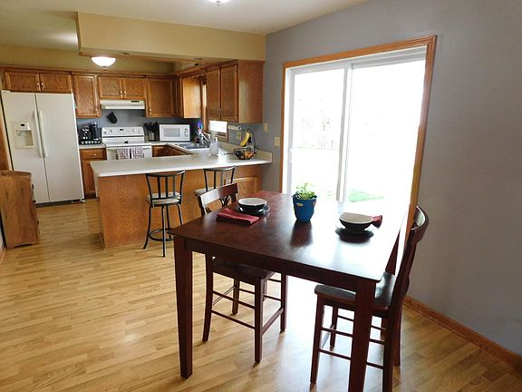 4th image of 2449 Brentwood Dr