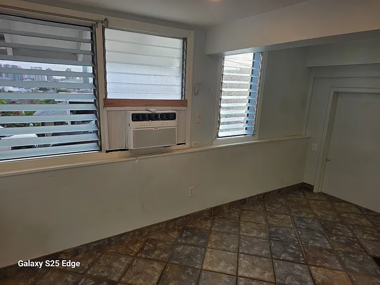 2120 Clement St — Photo 14