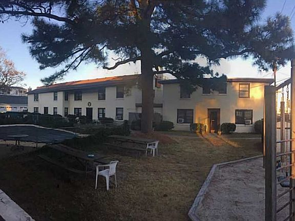 2nd image of 315 33rd St APT 7