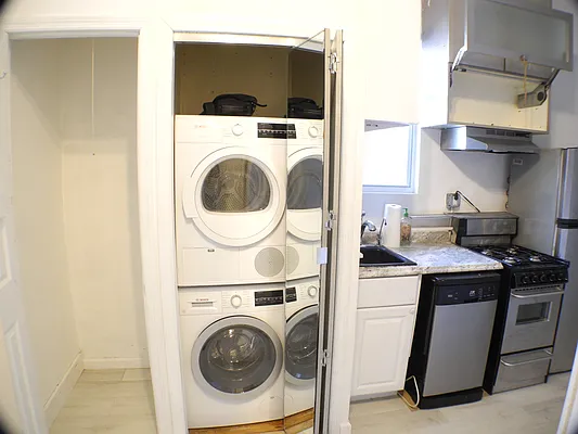 Rented by Beyond Property Group | media 20