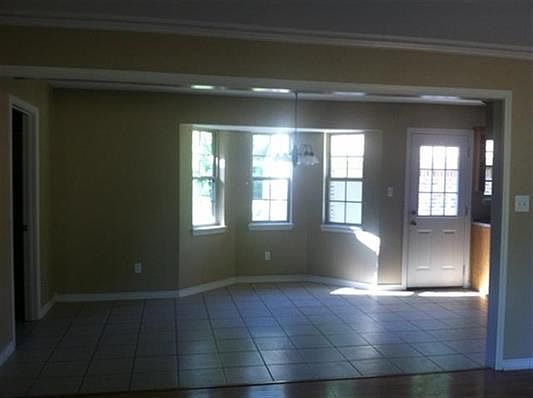 1st image of 518 E Center St