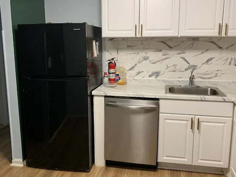 21 Sunset Ave #1 — Photo 21