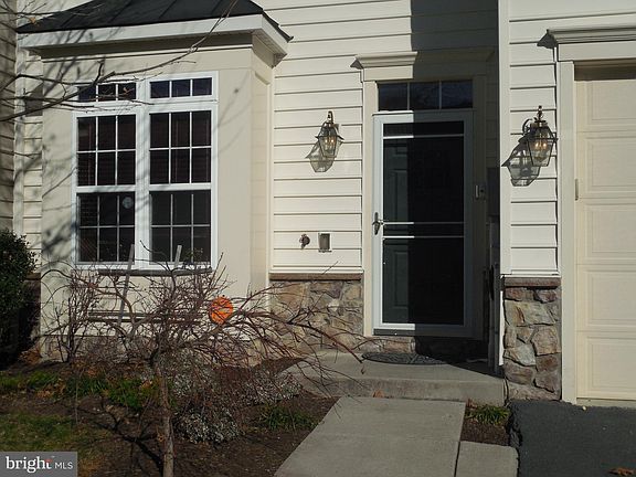 3rd image of 126 Carnoustie Ln