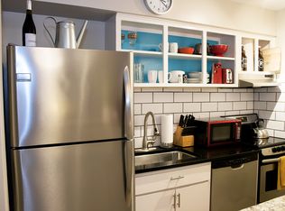 2720 Reagan St APT 110, Dallas, TX 75219