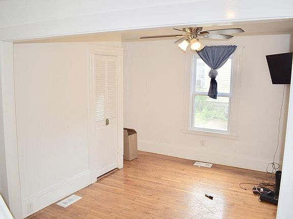 5th image of 51 South St #1