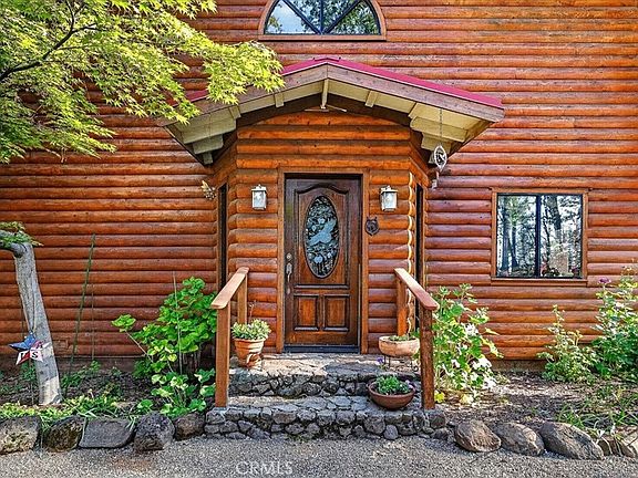 2nd image of 16 Mendocino Way
