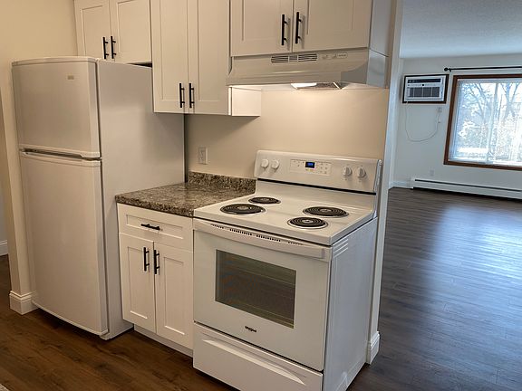 3rd image of 4444 Minnehaha Ave APT 115