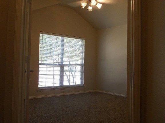 4th image of 2836 Muskrat Dr