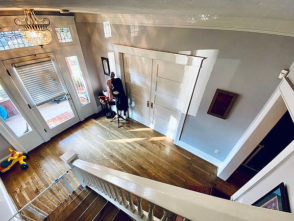 3rd image of 1313 Lee St E APT 103