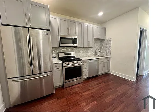 1706 Arlington St #A — Photo 1