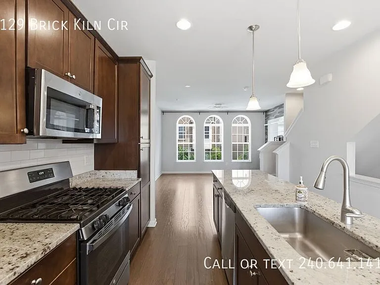 7129 Brick Kiln Cir — Photo 1