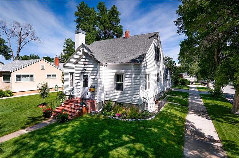 1st image of 303 Alderson Ave