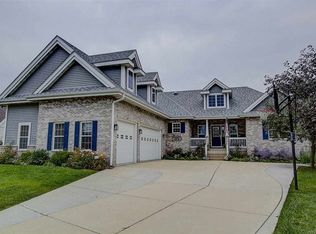 1303 Hanover Ct, Waunakee, WI 53597