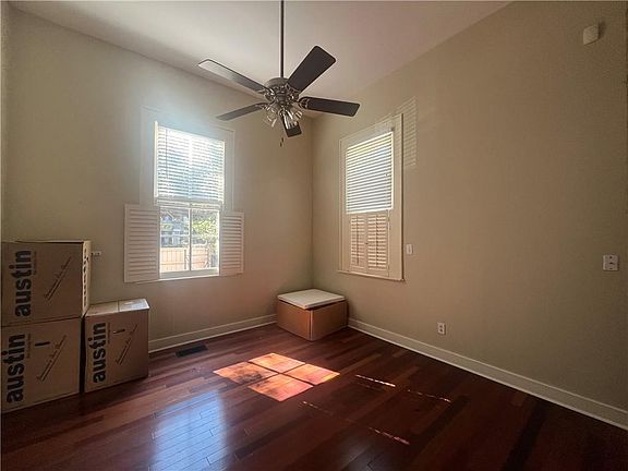 3rd image of 2731 Chestnut St