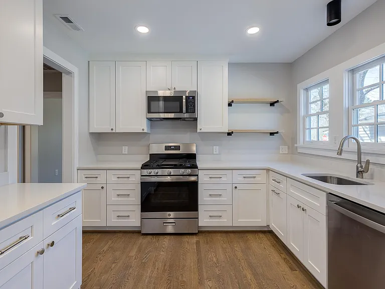 612 N Driver St — Photo 4
