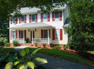513 Eagles Nest Ct, Winston Salem, NC 27127