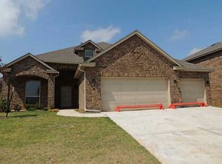 9605 Squire Ln, Yukon, OK 73099