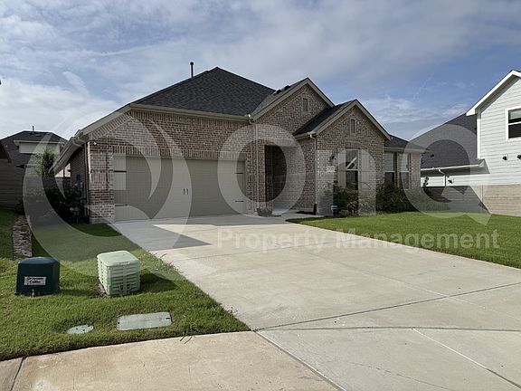 4th image of 2950 Frederick Dr